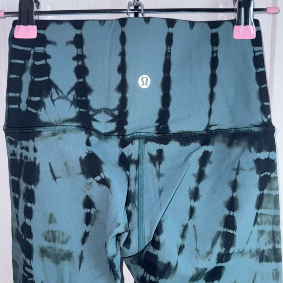 Lululemon leggings - Picture 3 of 9